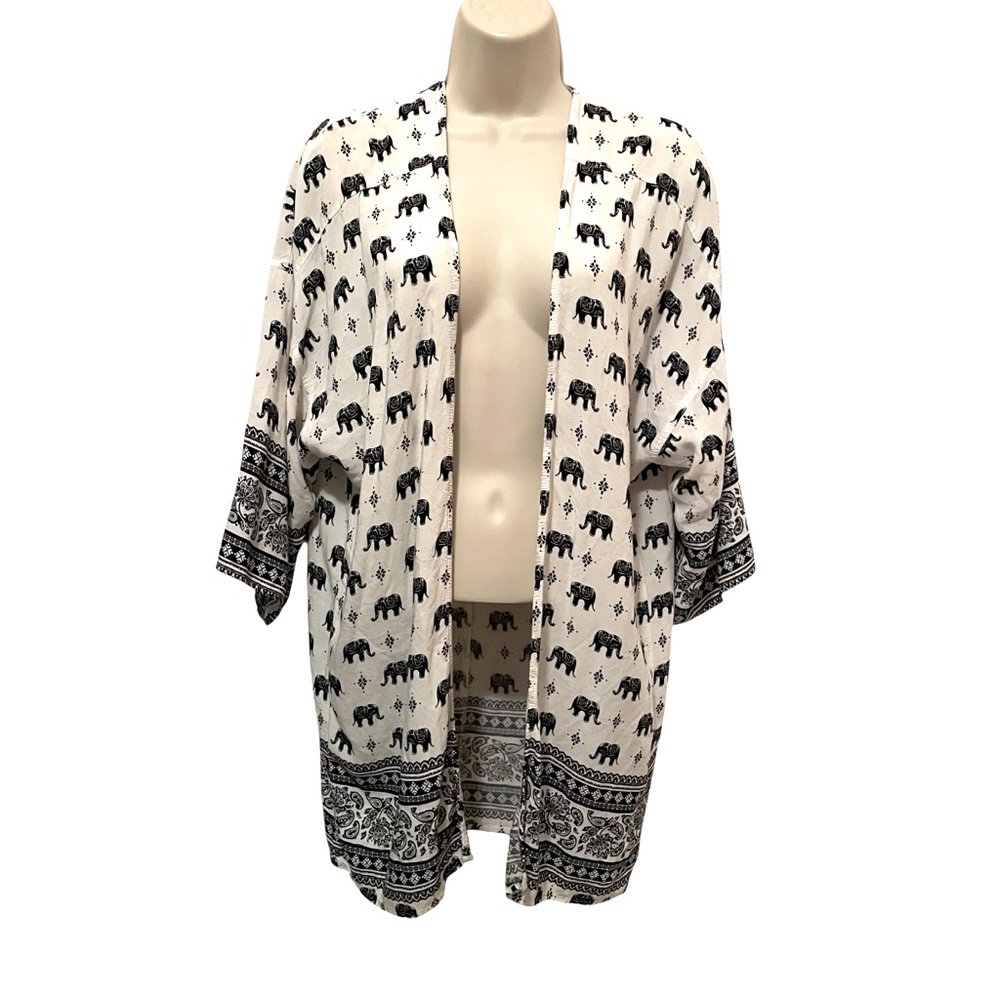 Forever 21 Elephant Black and white kimono style cardigan Top Wrap Size Small